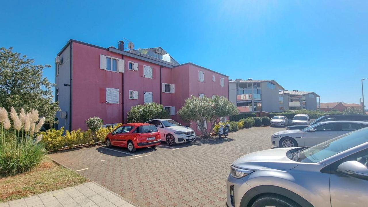 Appartement Lea à Novigrad Istria Extérieur photo