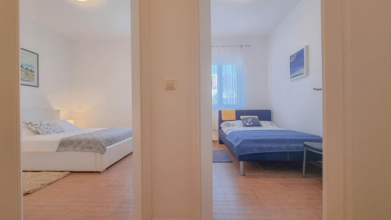 Appartement Lea à Novigrad Istria Extérieur photo
