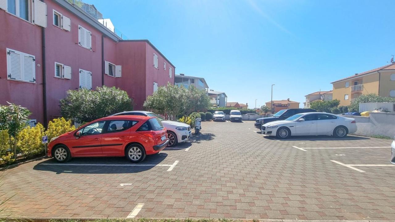 Appartement Lea à Novigrad Istria Extérieur photo
