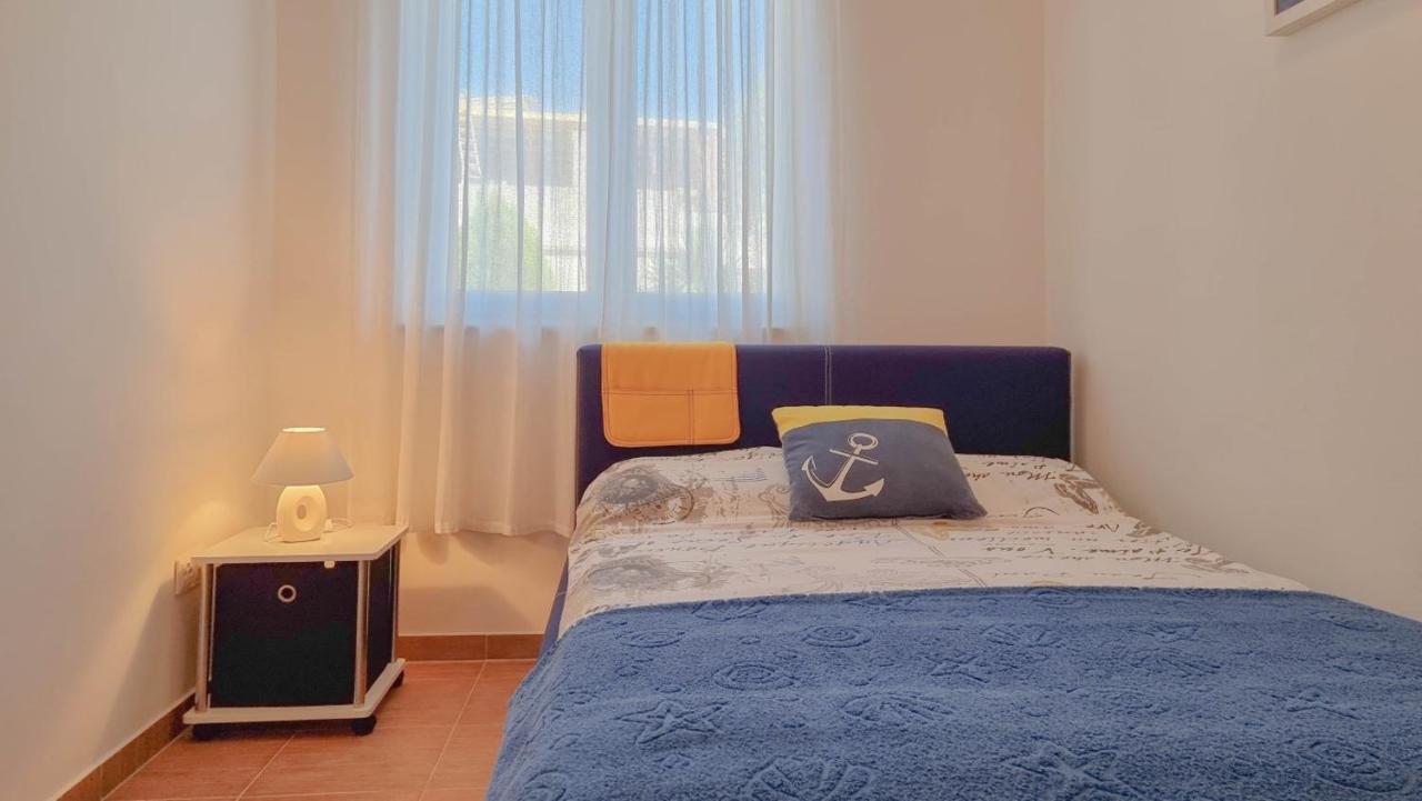 Appartement Lea à Novigrad Istria Extérieur photo